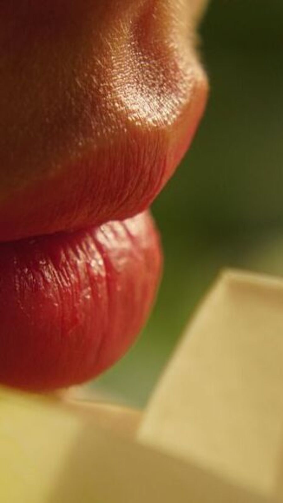 Lip Care Tips: এই ৫টি টিপস ঠোঁটের কালচে ভাব দূর করবে