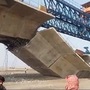 বিহারে ভেঙে পড়েছে ব্রিজের একাংশ। (ছবি সৌজন্যে হিন্দুস্তান টাইমস) বিহারে ভেঙে পড়েছে ব্রিজের একাংশ। (ছবি সৌজন্যে হিন্দুস্তান টাইমস)