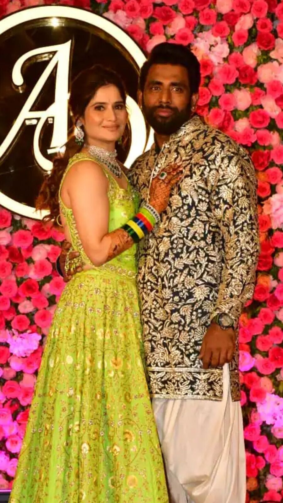 বিগ বস ১৩ রি-ইউনিয়ন, আরতির সঙ্গীতে হাজির রশমি থেকে দেবলীনারা