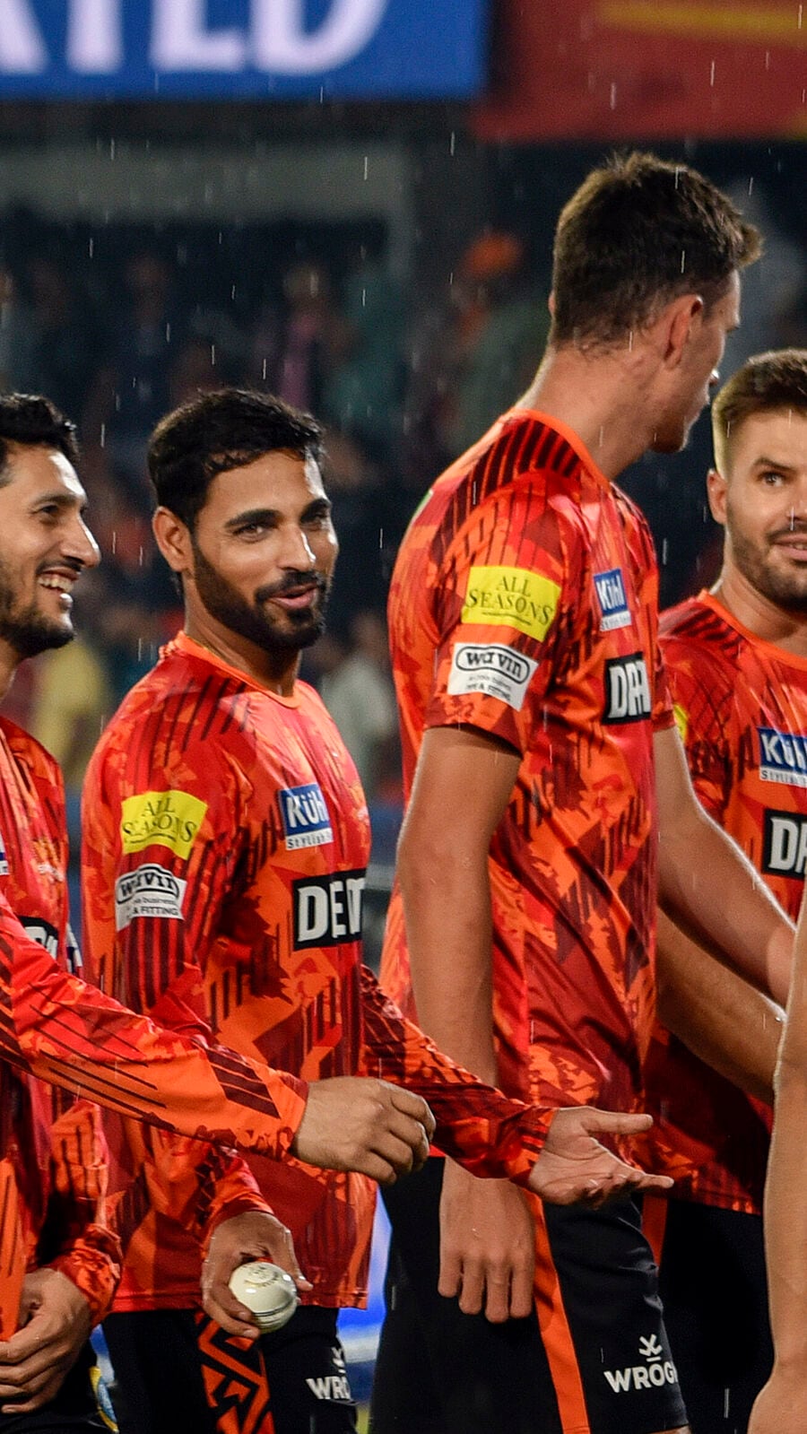 আইপিএলের অন্যতম ধারাবাহিক দল সানরাইজার্স হায়দরাবাদ, কতবার প্লে অফে?