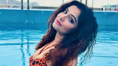 havaskor yalangoch xotinlar