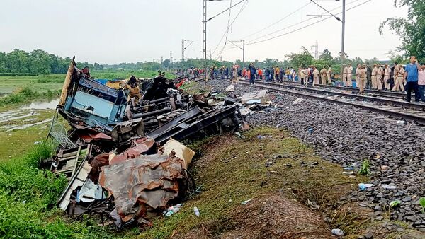 Kanchanjunga Express Accident: কাঞ্চনজঙ্ঘা দুর্ঘটনায় মৃত্যু ৬ বছরের ছোট্ট স্নেহার, মৃতের সংখ্যা বেড়ে হল ১০