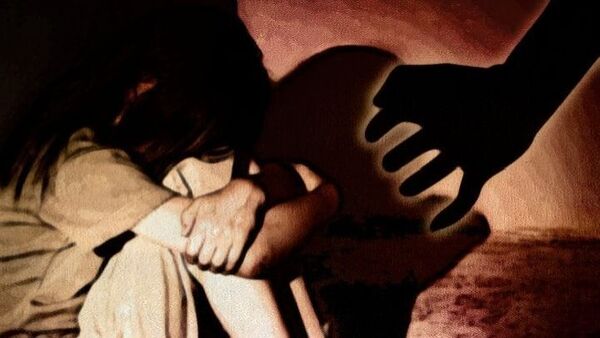 Minor girl raped: মালদায় নাবালিকাকে ধর্ষণ, কাঠগড়ায় TMC কর্মী, আশঙ্কাজনক নির্যাতিতা