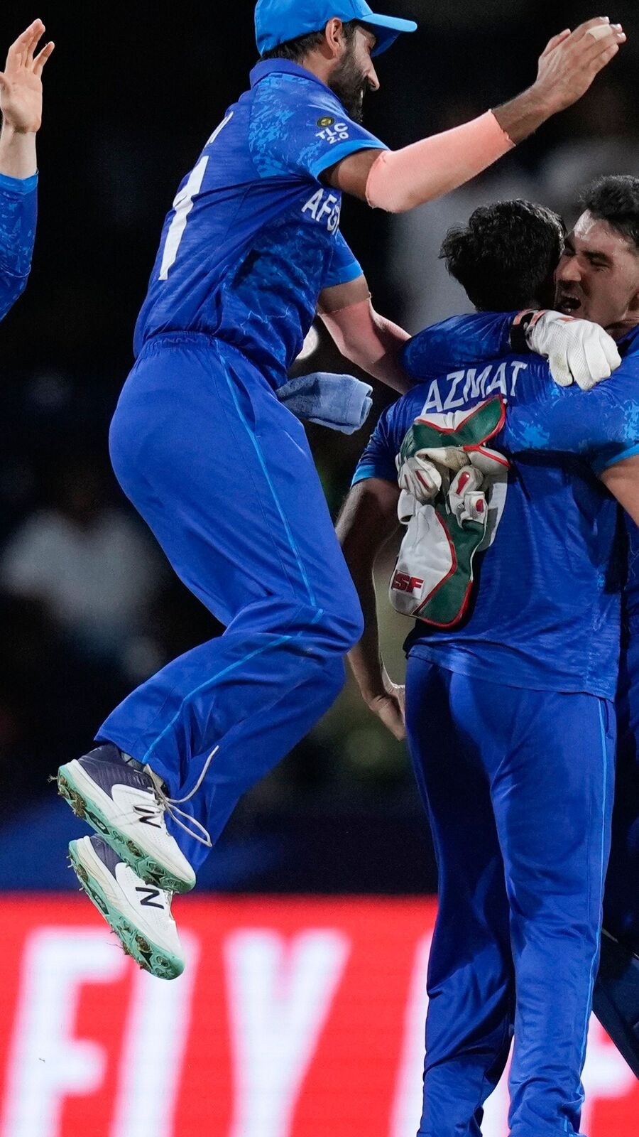 এবারের টি২০ বিশ্বকাপে অস্ট্রেলিয়া ছাড়া আর কোন দলকে অলআউট করেছে আফগানরা?