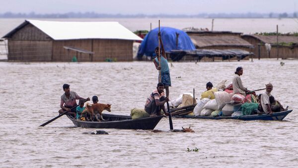 Assam flood: অসমে রূদ্রমূর্তি বন্যার, মৃত ৩৫, ব্রহ্মপুত্রের চরে আটকে থাকা ১৩ জনকে উদ্ধার IAFর