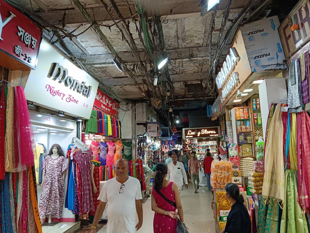 Kolkata New Market 150 Years: ১৫০ বছরে কলকাতার নিউ মার্কেট, কেন এত অবহেলা? কবে সংস্কার? কী বলছেন ব্যবসায়ীরা?