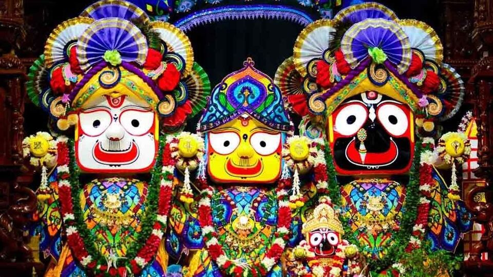বিরল তিথি- আষাঢ় মাসের শুক্লপক্ষের দ্বিতীয়ায় পড়ছে একগুচ্ছ বিরল তিথি। এই তিথিতে পড়ছে সর্বার্থ সিদ্ধি যোগ, এছাড়াও পড়ছে &nbsp;শিববাস যোগ। এই দিন রয়েছে হর্ষণ যোগ। এই যোগ, ৮ জুলাই ২ টো ১৩ মিনিটে শেষ হবে। রবিযোগ থাকবে গোটা দিন।