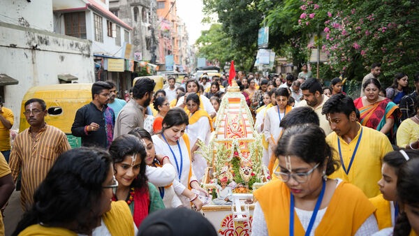অদিতি মুন্সির রথযাত্রা অদিতি মুন্সির রথযাত্রা