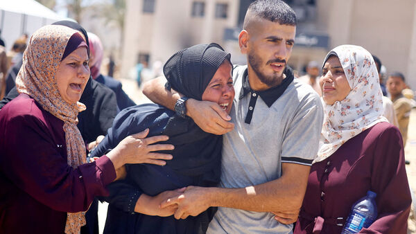 Israeli Attack on Gaza: লুকোবে কোথায়! গাজায় হামাস সেনাপ্রধানকে টার্গেট করল ইজরায়েল, ৭১জনের মৃত্যু