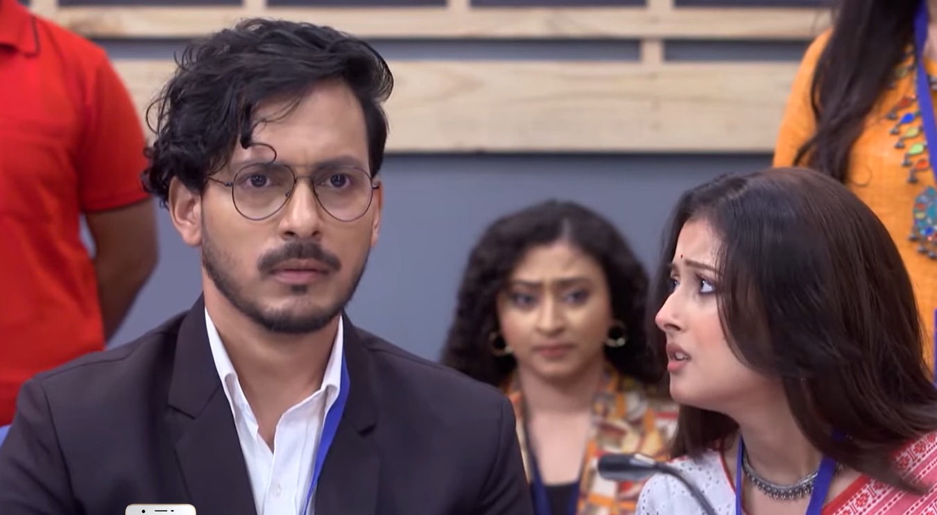 পর্ণা ও অভিমন্যু পর্ণা ও অভিমন্যু